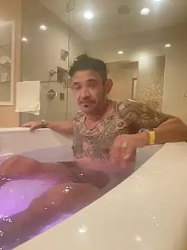 RoodoggXL online show from December 2024 11:02:02 PM