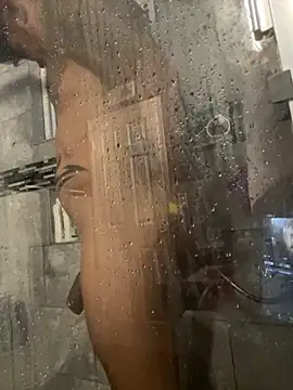 RoodoggXL online show from November 2025 12:54:02 AM