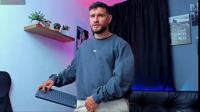 AndrewDiaz online show from March 2025 03:29:01 AM