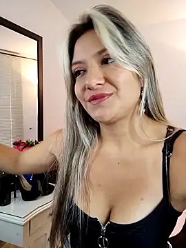 Snapshot of valeriahunter1 chatting on February 2025 09:11:02 PM valeriahunter1 online show from February 2025 09:11:02 PM