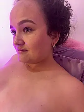 Snapshot of kattypinkk chatting on January 2025 05:00:01 AM kattypinkk online show from January 2025 05:00:01 AM