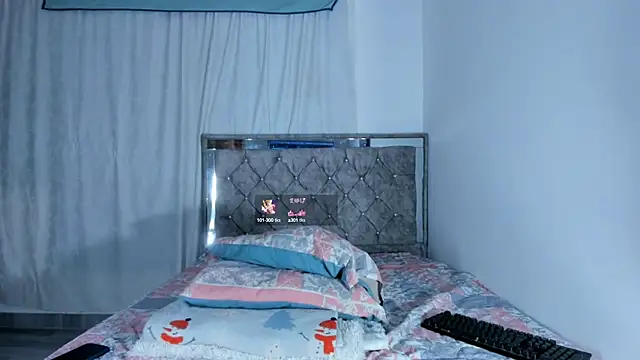 Snapshot of Muscle_King_Cum chatting on January 2025 12:32:02 PM Muscle King Cum online show from January 2025 12:32:02 PM