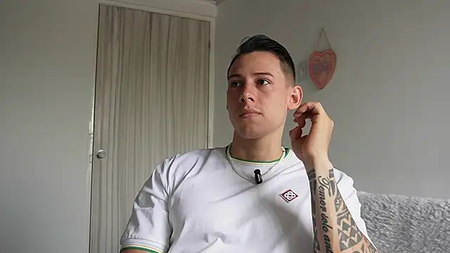 Muscle King Cum online show from May 2026 02:56:01 PM