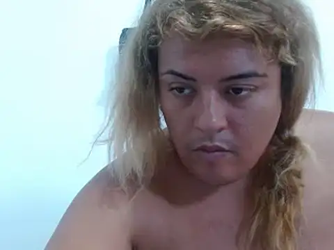 Snapshot of KIARAMARSHALLWELLZ chatting on February 2025 03:29:01 PM KIARAMARSHALLWELLZ online show from February 2025 03:29:01 PM