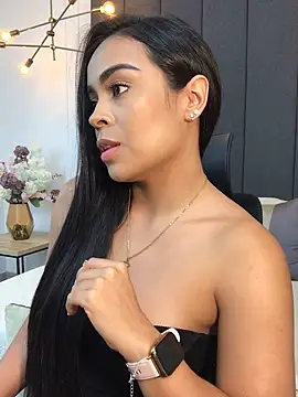 Snapshot of JuanaSimons chatting on December 2024 02:34:02 AM JuanaSimons online show from December 2024 02:34:02 AM