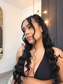 Snapshot of JuanaSimons chatting on December 2024 11:06:02 PM JuanaSimons online show from December 2024 11:06:02 PM