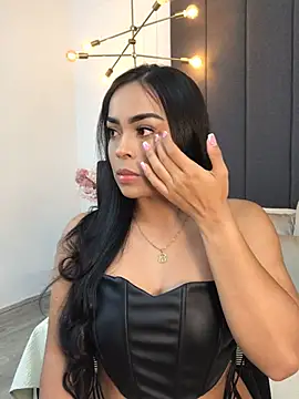 Snapshot of JuanaSimons chatting on December 2024 11:31:02 PM JuanaSimons online show from December 2024 11:31:02 PM