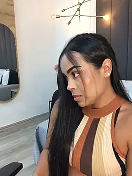 Snapshot of JuanaSimons chatting on January 2025 02:25:01 AM JuanaSimons online show from January 2025 02:25:01 AM