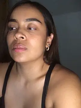 Snapshot of JuanaSimons chatting on September 2025 01:18:01 AM JuanaSimons online show from September 2025 01:18:01 AM