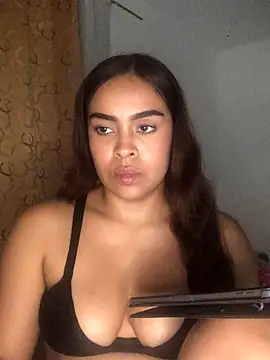 Snapshot of JuanaSimons chatting on September 2025 12:13:02 AM JuanaSimons online show from September 2025 12:13:02 AM