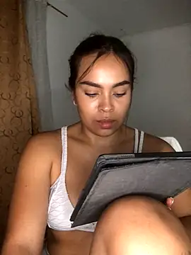 Snapshot of JuanaSimons chatting on September 2025 01:09:02 AM JuanaSimons online show from September 2025 01:09:02 AM