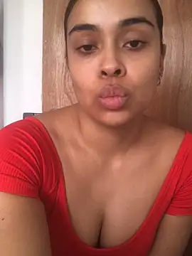 Snapshot of JuanaSimons chatting on September 2025 07:08:01 PM JuanaSimons online show from September 2025 07:08:01 PM