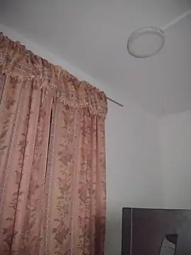 Snapshot of JuanaSimons chatting on December 2025 02:08:02 AM JuanaSimons online show from December 2025 02:08:02 AM