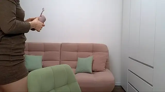 AliciaNewell online show from January 2025 10:28:01 AM