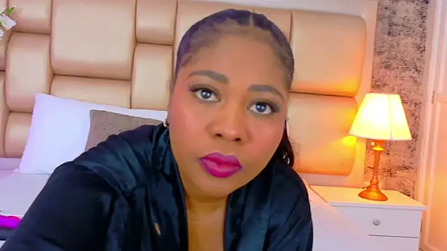 Snapshot of AlisonTravis chatting on September 2025 08:09:01 PM AlisonTravis online show from September 2025 08:09:01 PM