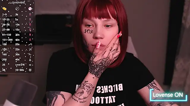 Snapshot of tradishka chatting on March 2025 12:59:01 AM tradishka online show from March 2025 12:59:01 AM