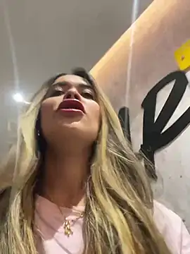 Emilia Bakerr online show from December 2024 06:17:01 PM