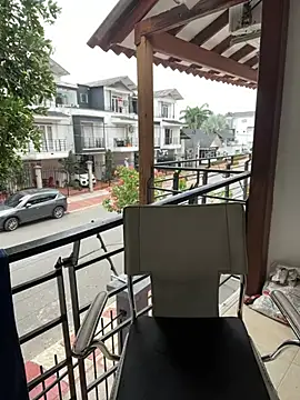 MrsFoucher online show from February 2025 05:22:01 PM