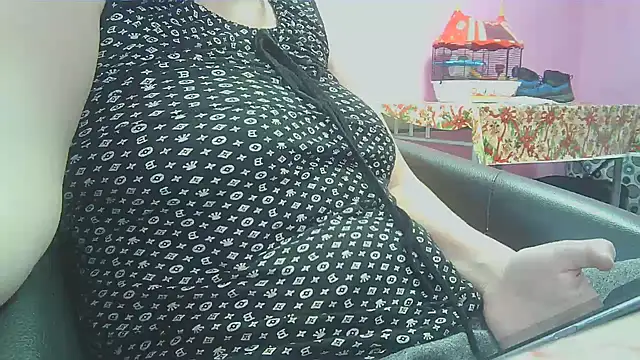 Snapshot of Lucinka1 chatting on January 2025 07:42:01 AM Lucinka1 online show from January 2025 07:42:01 AM