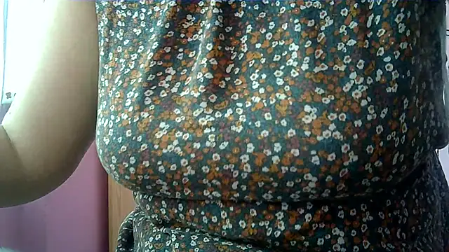 Snapshot of Lucinka1 chatting on February 2025 10:57:01 AM Lucinka1 online show from February 2025 10:57:01 AM