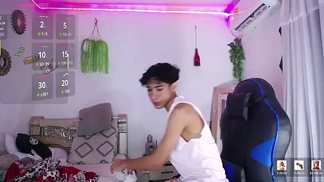 Snapshot of huge_armound chatting on February 2026 10:36:02 PM huge armound online show from February 2026 10:36:02 PM