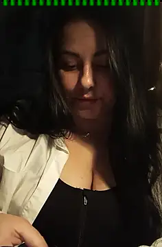 Snapshot of DaisyStreet chatting on February 2025 05:26:02 PM DaisyStreet online show from February 2025 05:26:02 PM