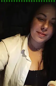 Snapshot of DaisyStreet chatting on February 2025 08:31:01 PM DaisyStreet online show from February 2025 08:31:01 PM