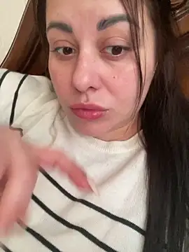 DaisyStreet online show from April 2026 03:51:02 AM