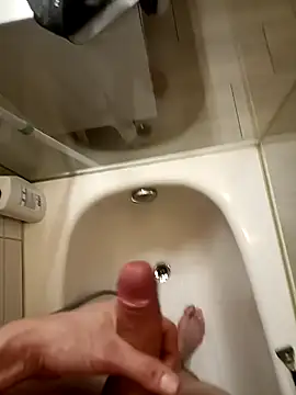 victortt online show from November 2025 06:06:02 PM