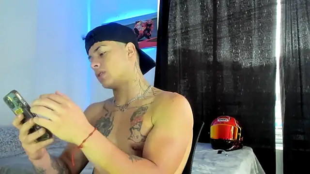 Snapshot of Dominic_Biker__ chatting on January 2025 04:26:01 PM Dominic Biker online show from January 2025 04:26:01 PM