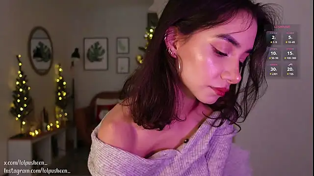 JulietteDee online show from December 2024 07:11:02 PM