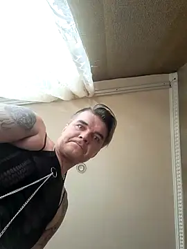 Snapshot of DjiniCD chatting on February 2025 10:26:02 AM DjiniCD online show from February 2025 10:26:02 AM