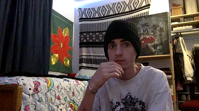 Snapshot of spicylaboi chatting on December 2025 09:35:02 AM spicylaboi online show from December 2025 09:35:02 AM