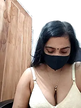 Snapshot of Ritusri_Dotta chatting on December 2024 03:26:01 PM Ritusri Dotta online show from December 2024 03:26:01 PM