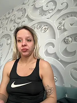 LikaCat online show from March 2026 04:09:01 AM