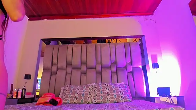 NikkySmiith online show from July 2026 12:19:02 PM