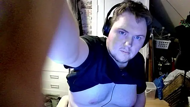Snapshot of kresser1995DK21 chatting on December 2024 12:00:01 AM kresser1995DK21 online show from December 2024 12:00:01 AM