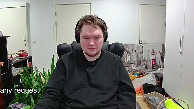 Snapshot of kresser1995DK21 chatting on January 2025 12:16:02 PM kresser1995DK21 online show from January 2025 12:16:02 PM