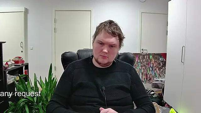 Snapshot of kresser1995DK21 chatting on February 2025 03:07:01 PM kresser1995DK21 online show from February 2025 03:07:01 PM