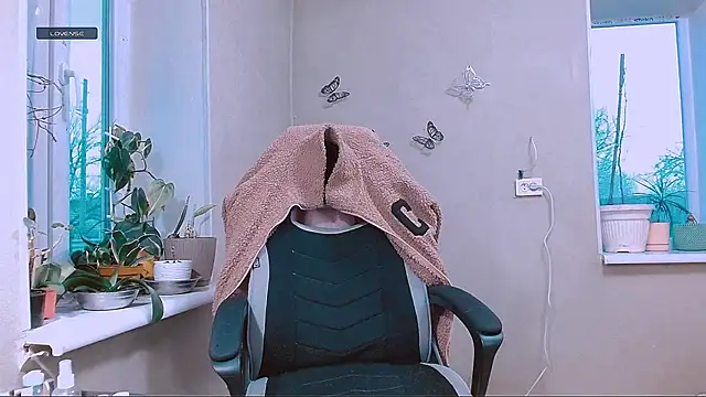 RosaJil online show from April 2026 04:34:01 PM