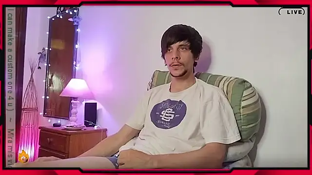 Snapshot of tobix_ chatting on December 2024 04:20:02 AM tobix online show from December 2024 04:20:02 AM