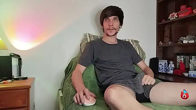 Snapshot of tobix_ chatting on March 2025 10:48:02 PM tobix online show from March 2025 10:48:02 PM