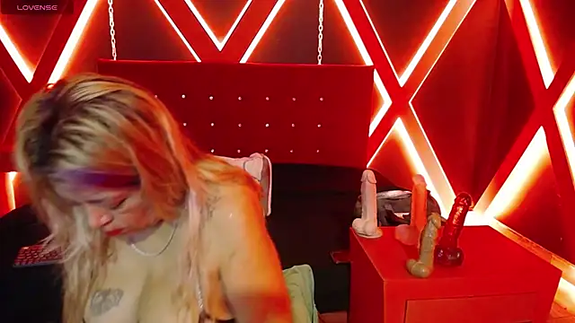 Natasha 699 online show from November 2025 07:59:02 PM