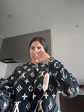 MarianaBenz online show from February 2026 03:19:02 PM