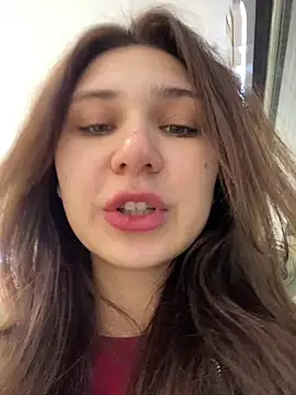 QuitieLia online show from January 2025 08:13:02 AM