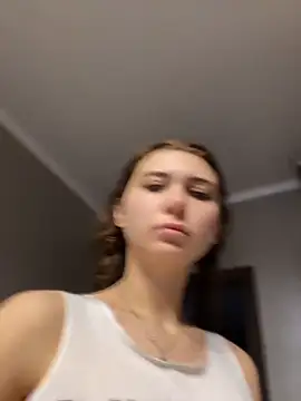 QuitieLia online show from May 2026 07:26:01 AM