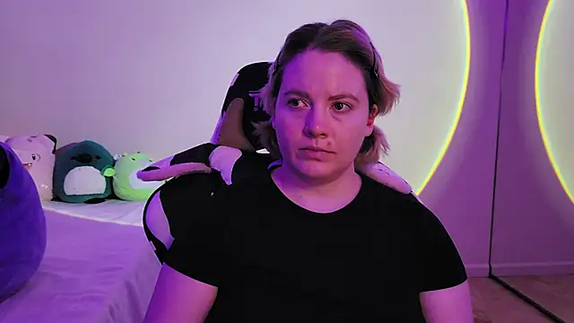 InternetFairy XO online show from December 2024 01:11:02 PM