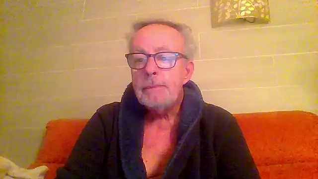 tuggy59 online show from February 2026 05:01:02 AM