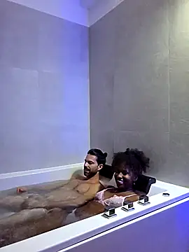 Jeniffer Jarvis online show from September 2025 09:49:01 PM