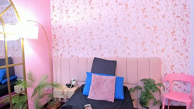 taylor bennet online show from February 2026 12:06:02 PM